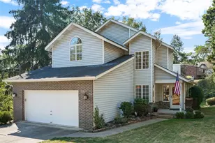 1004 Sherwood Rd, Pittsburgh, PA 15221 - Photo 1