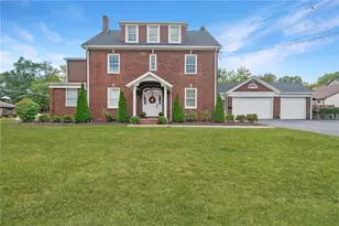 26 Belmont Cir, Uniontown, PA 15401 - Photo 1