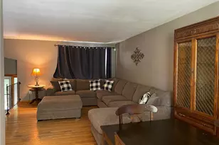 1619 Fairmont St, New Kensington, PA 15068 - Photo 3