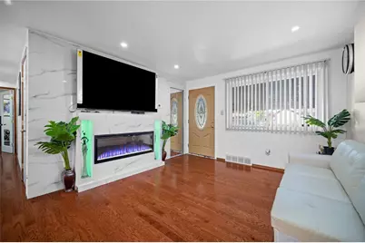 124 Broadcrest Dr, Lincoln Larimer, PA 15235 - Photo 3