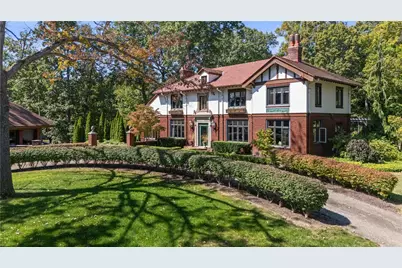 405 W Washington Blvd., Grove City Boro, PA 16127 - Photo 1