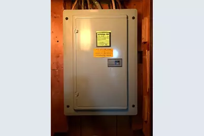 415 Dewalt Dr, Baldwin Twp, PA 15234 - Photo 13