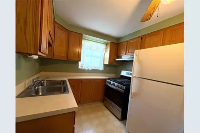 415 Dewalt Dr, Baldwin Twp, PA 15234 - Photo 5