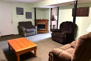 415 Dewalt Dr, Baldwin Twp, PA 15234 - Photo 11