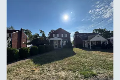 531 Burton Dr, Pittsburgh, PA 15235 - Photo 1
