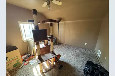 531 Burton Dr, Pittsburgh, PA 15235 - Photo 13