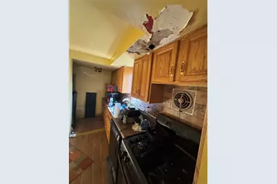 531 Burton Dr, Pittsburgh, PA 15235 - Photo 7