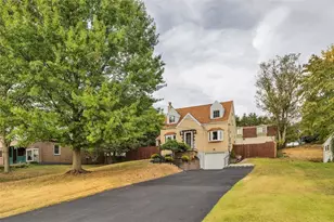 32 Wayne Ave, Hempfield Township, PA 15644 - Photo 1