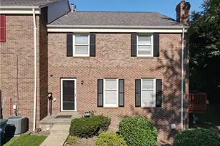 32 Bracken Pl, Pittsburgh, PA 15239 - Photo 1