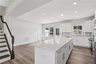 414 Nolan Cir, Cranberry Township, PA 16066 - Photo 5