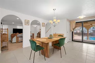 2121 Magnolia St, Spring Hill, PA 15212 - Photo 7