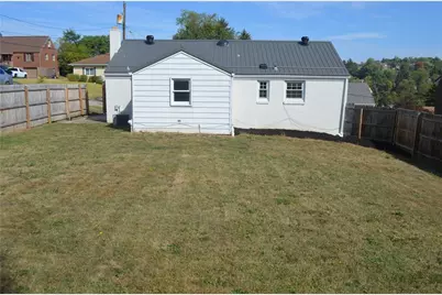 6 Hartung Ct, Monessen, PA 15062 - Photo 31