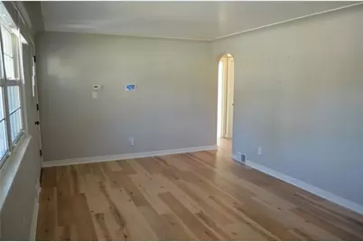 6 Hartung Ct, Monessen, PA 15062 - Photo 3