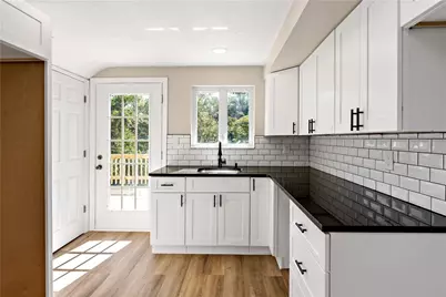 439 Elwood Dr, Pittsburgh, PA 15235 - Photo 7