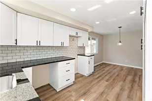 439 Elwood Dr, Pittsburgh, PA 15235 - Photo 9