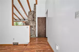 595 Euclid Rd, Clay Township, PA 16061 - Photo 7