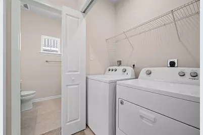 4009 Crown Dr, South Park, PA 15129 - Photo 23