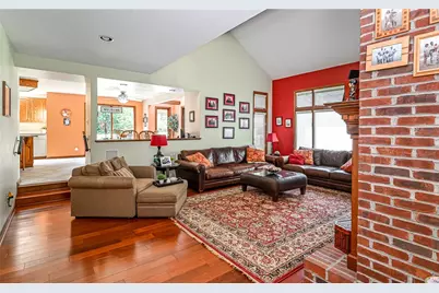 4267 Laurel Ridge Dr, Hampton, PA 15101 - Photo 9