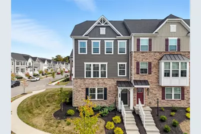 481 Nolan Cir, Cranberry Township, PA 16066 - Photo 3