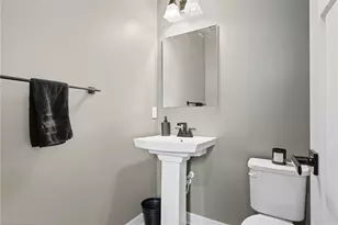 481 Nolan Cir, Cranberry Township, PA 16066 - Photo 11