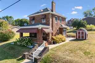 608 Washington Ave, Jeannette, PA 15644 - Photo 1