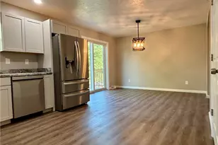 409 N Jefferson Ave, Canonsburg, PA 15317 - Photo 5