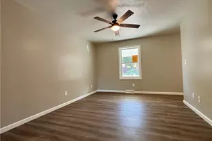 409 N Jefferson Ave, Canonsburg, PA 15317 - Photo 7