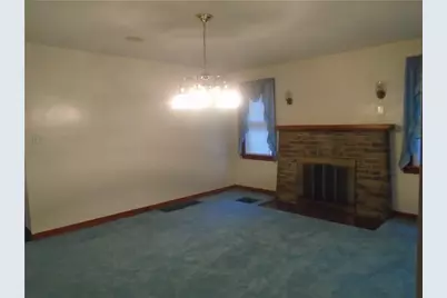 915 Highview Ave, Harmony Township, PA 15005 - Photo 9