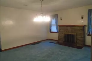 915 Highview Ave, Harmony Township, PA 15005 - Photo 9