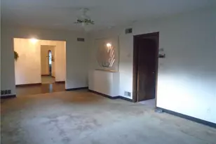 915 Highview Ave, Harmony Township, PA 15005 - Photo 13