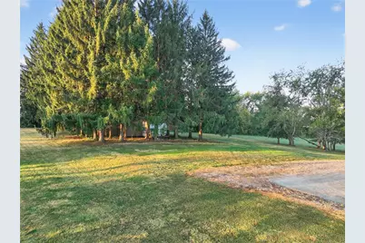 1820 Raccoon Run Rd, Forward Township, PA 15063 - Photo 15