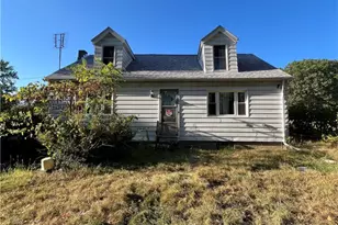 276 Teaberry Ln, Fawn Township, PA 15065 - Photo 1