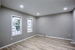 419 Maytide St, Pittsburgh, PA 15227 - Photo 15