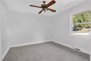 526 St George Dr, North Versailles, PA 15137 - Photo 19