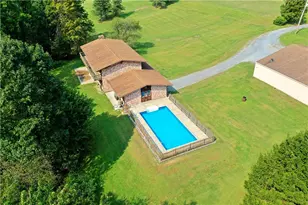 108 Davis Ln, Freedom, PA 15042 - Photo 5