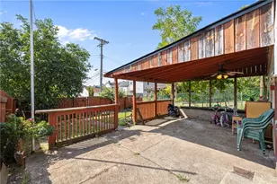 2312 Spring St, Pittsburgh, PA 15210 - Photo 9