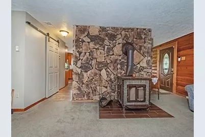 1646 Millers Run Rd, Mt Pleasant Twp, PA 15057 - Photo 9