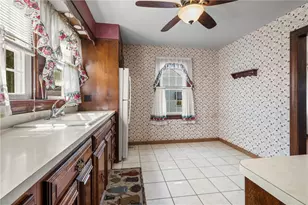 535 Oak St, Sharpsville, PA 16150 - Photo 5