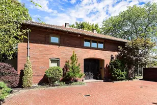 1531 Scott Ln, Pittsburgh, PA 15217 - Photo 1