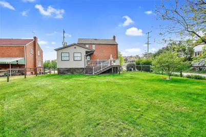 4374 Homestead Duquesne Road, Munhall, PA 15120 - Photo 33