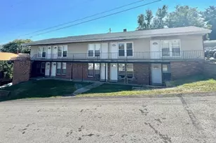 614 Union St, California, PA 15419 - Photo 1