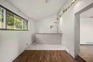 1334 Broadway Ave, East McKeesport, PA 15035 - Photo 9