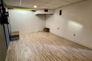 3329 Recker Dr, Pittsburgh, PA 15227 - Photo 15