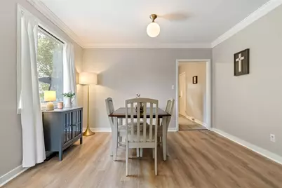 694 Oak St, Moon/Crescent Twp, PA 15046 - Photo 9