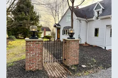 2549 W Hardies Rd, Hampton, PA 15044 - Photo 3