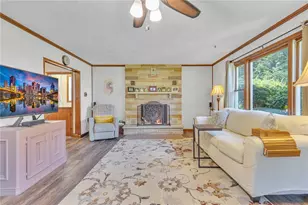 248 Hickory Dr, Beaver Falls, PA 15010 - Photo 5