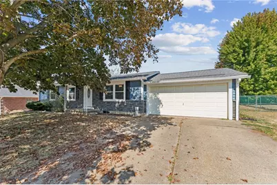 611 Alexander Ave, Monaca, PA 15061 - Photo 1