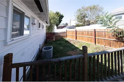 126 Chestnut St, Hopewell Township, PA 15001 - Photo 13