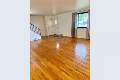 7895 Mark Dr, Pittsburgh, PA 15147 - Photo 3