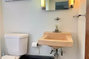 7895 Mark Dr, Pittsburgh, PA 15147 - Photo 11